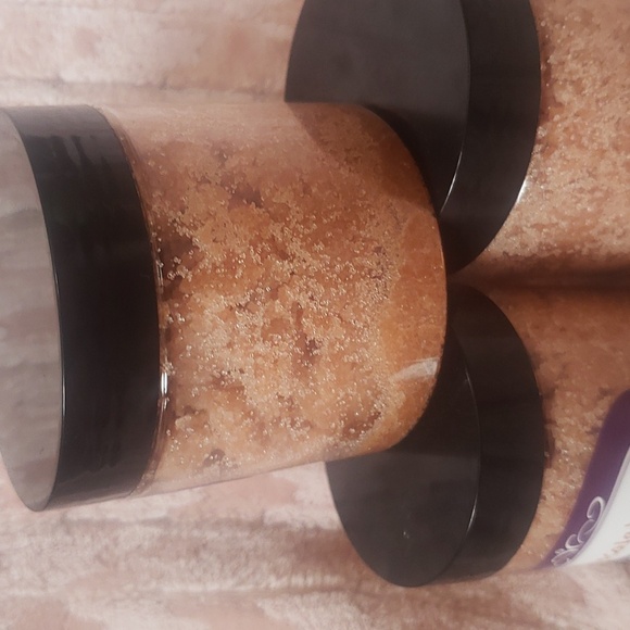 New release chocolate body scrub - Picture 2 of 2